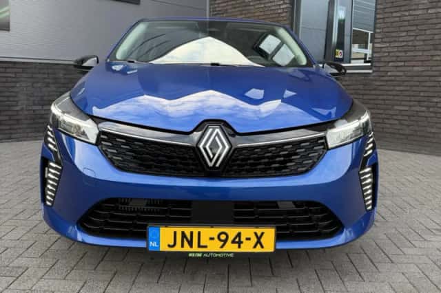 Renault Clio (2024) thumbnail 6