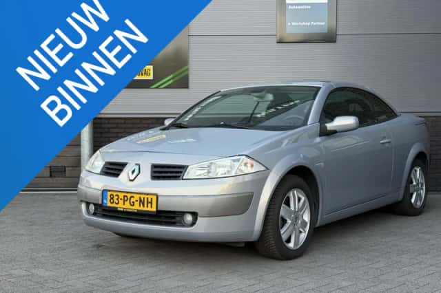 Renault Mégane (2004) thumbnail 1