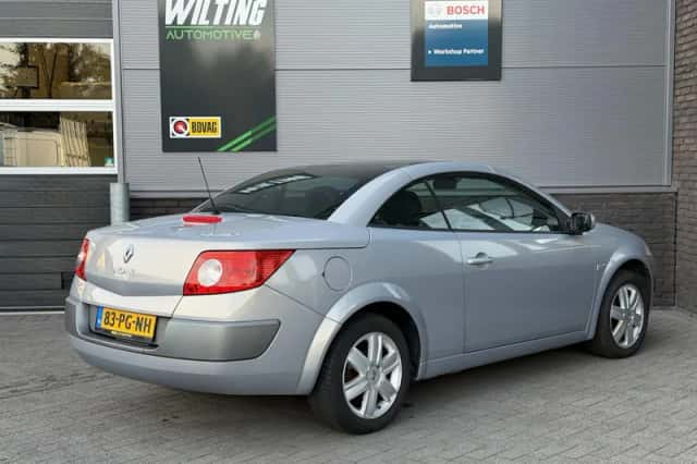 Renault Mégane (2004) thumbnail 3