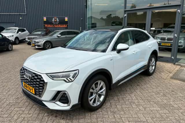 Audi Q3 (2024) thumbnail 2