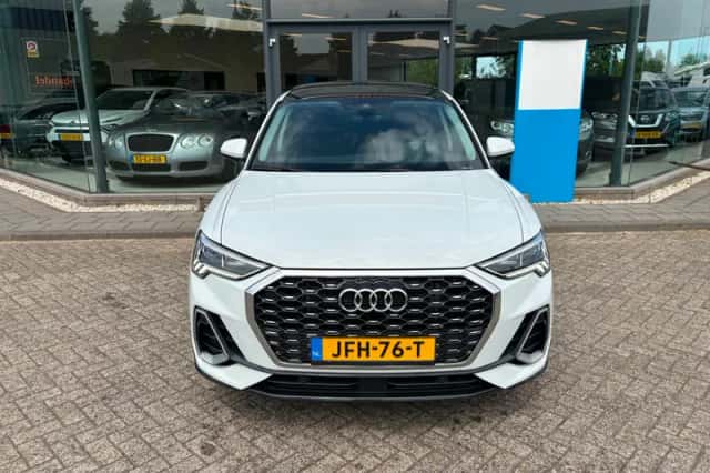 Audi Q3 (2024) thumbnail 3