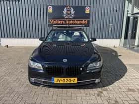 BMW 7-Serie (2009) thumbnail 2