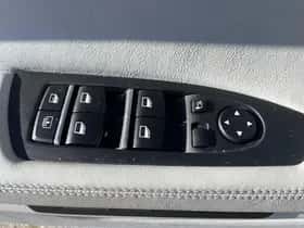 BMW 7-Serie (2009) thumbnail 26