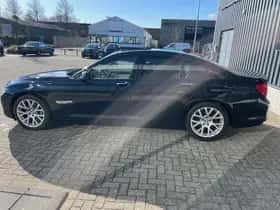 BMW 7-Serie (2009) thumbnail 6