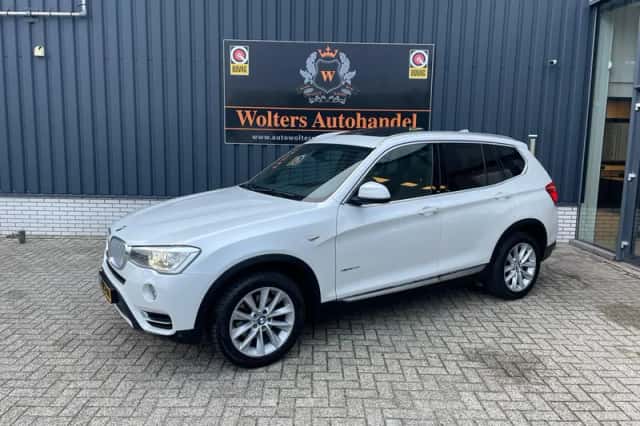 BMW X3 (2015) thumbnail 1