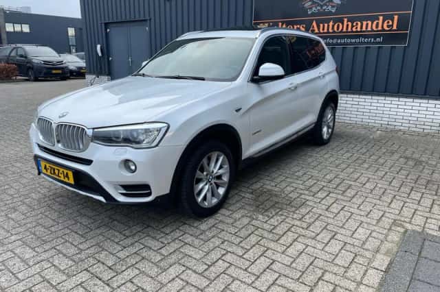 BMW X3 (2015) thumbnail 5