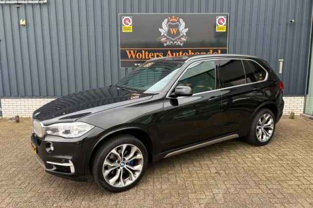 BMW X5 (2017) thumbnail 1