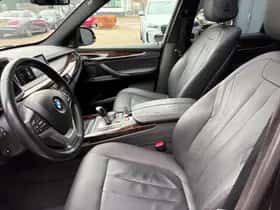 BMW X5 (2017) thumbnail 11