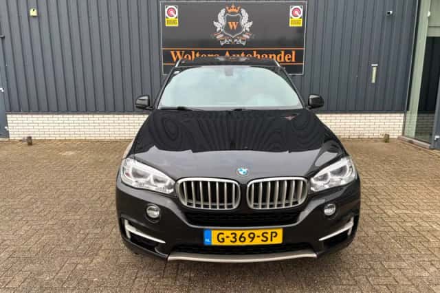 BMW X5 (2017) thumbnail 3