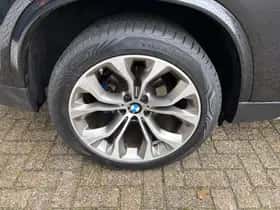BMW X5 (2017) thumbnail 26