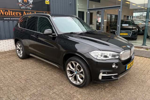 BMW X5 (2017) thumbnail 4