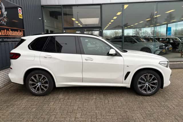 BMW X5 (2022) thumbnail 4