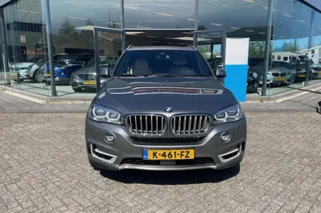 BMW X5 (2017) thumbnail 3