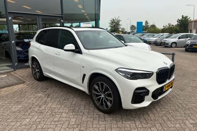 BMW X5 (2022) thumbnail 4