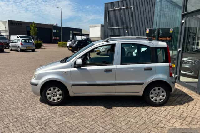 Fiat Panda (2010) thumbnail 6