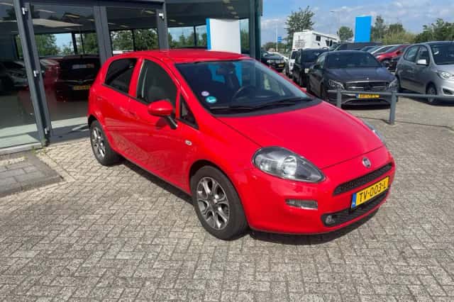 Fiat Punto (2018) thumbnail 4