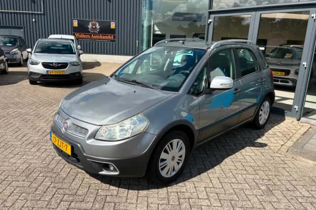 Fiat Sedici (2012) thumbnail 2