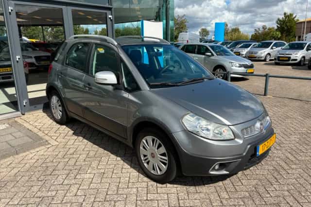 Fiat Sedici (2012) thumbnail 4