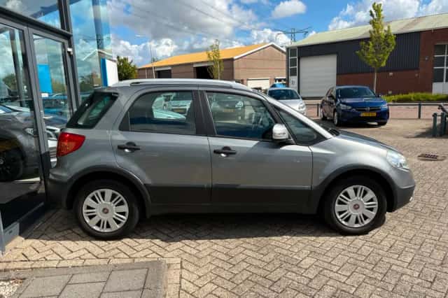 Fiat Sedici (2012) thumbnail 5
