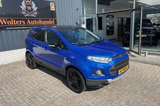Ford EcoSport (2016) thumbnail 3