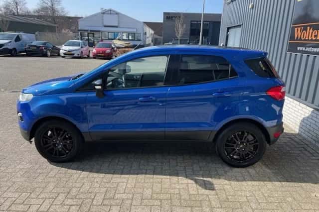Ford EcoSport (2016) thumbnail 6