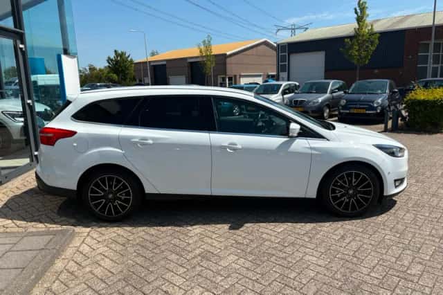 Ford Focus (2017) thumbnail 6