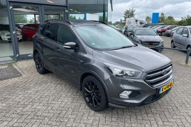 Ford Kuga (2018) thumbnail 6