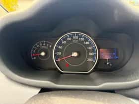 Hyundai i10 (2013) thumbnail 18