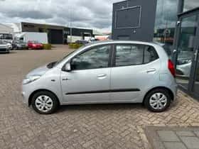 Hyundai i10 (2013) thumbnail 3