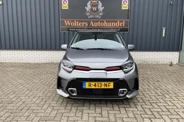 Kia Picanto (2022) thumbnail 3