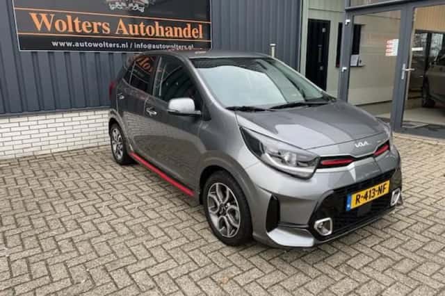 Kia Picanto (2022) thumbnail 4