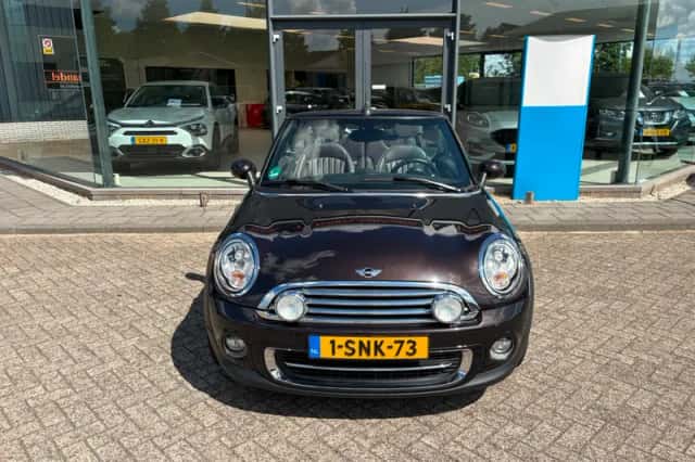 MINI Cabrio (2013) thumbnail 4