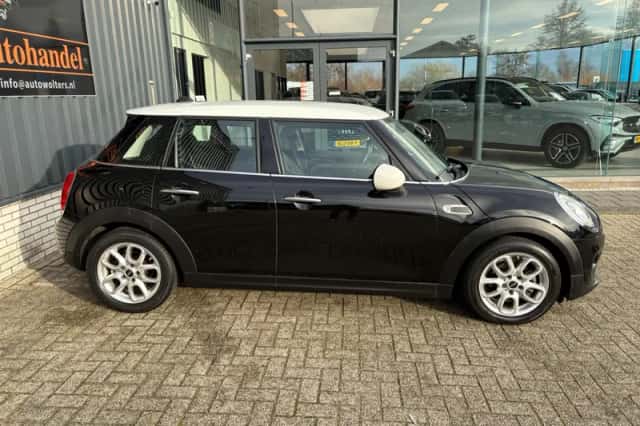MINI Mini (2018) thumbnail 4