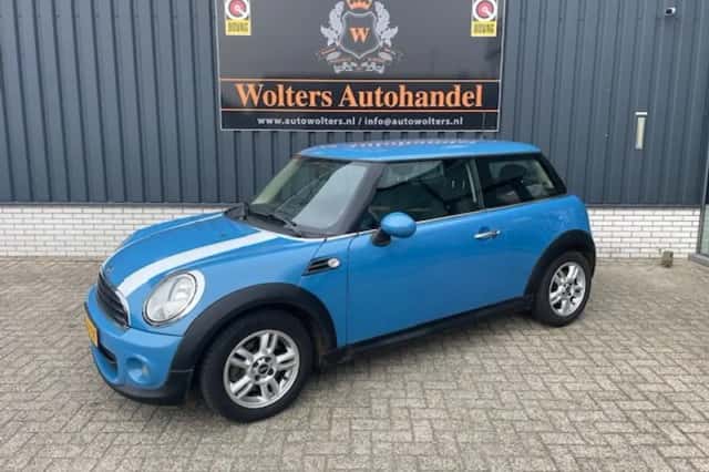 MINI Mini (2013) thumbnail 1