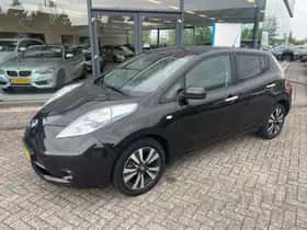 Nissan Leaf (2016) thumbnail 2