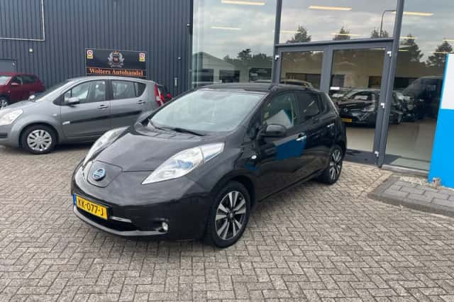 Nissan Leaf (2016) thumbnail 4
