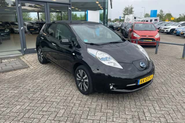 Nissan Leaf (2016) thumbnail 6