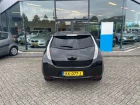 Nissan Leaf (2016) thumbnail 9