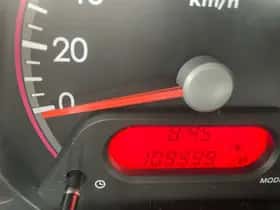 Nissan Pixo (2010) thumbnail 11