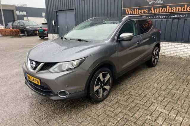 Nissan Qashqai (2015) thumbnail 5