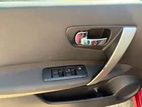 Nissan Qashqai (2012) thumbnail 14