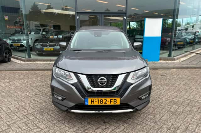 Nissan X-Trail (2020) thumbnail 2