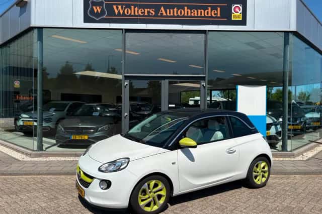 Opel Adam (2013) thumbnail 1