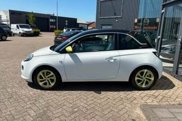 Opel Adam (2013) thumbnail 6