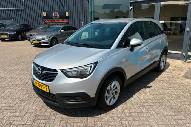 Opel Crossland X (2018) thumbnail 3