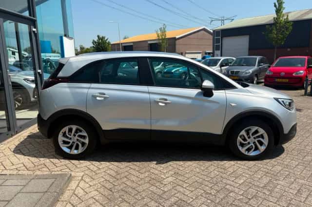 Opel Crossland X (2018) thumbnail 6