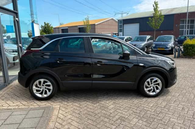 Opel Crossland X (2020) thumbnail 4