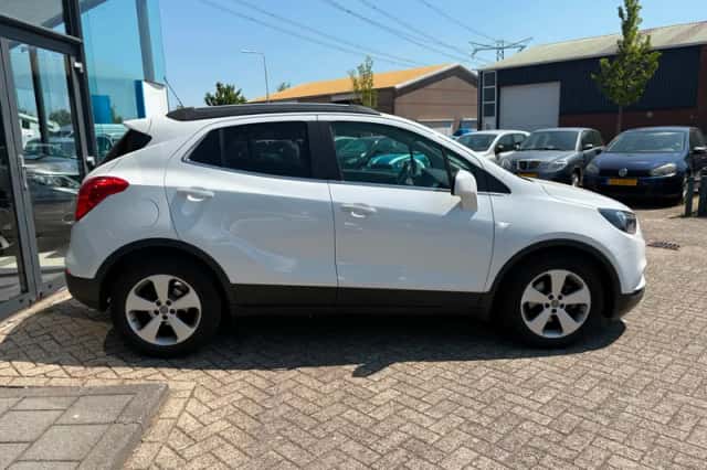 Opel Mokka (2018) thumbnail 4
