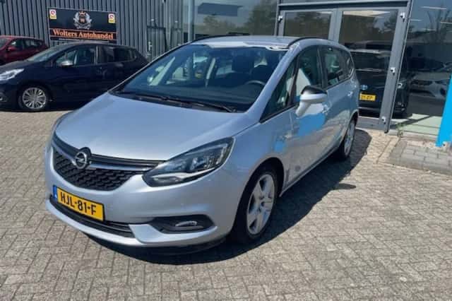 Opel Zafira (2017) thumbnail 6