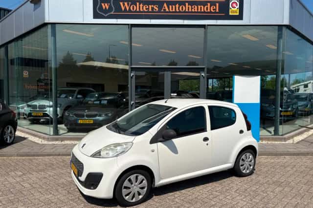 Peugeot 107 (2012) thumbnail 1